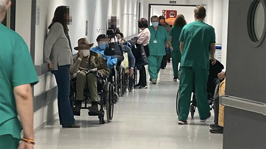 Colapso en los hospitales de Cantabria